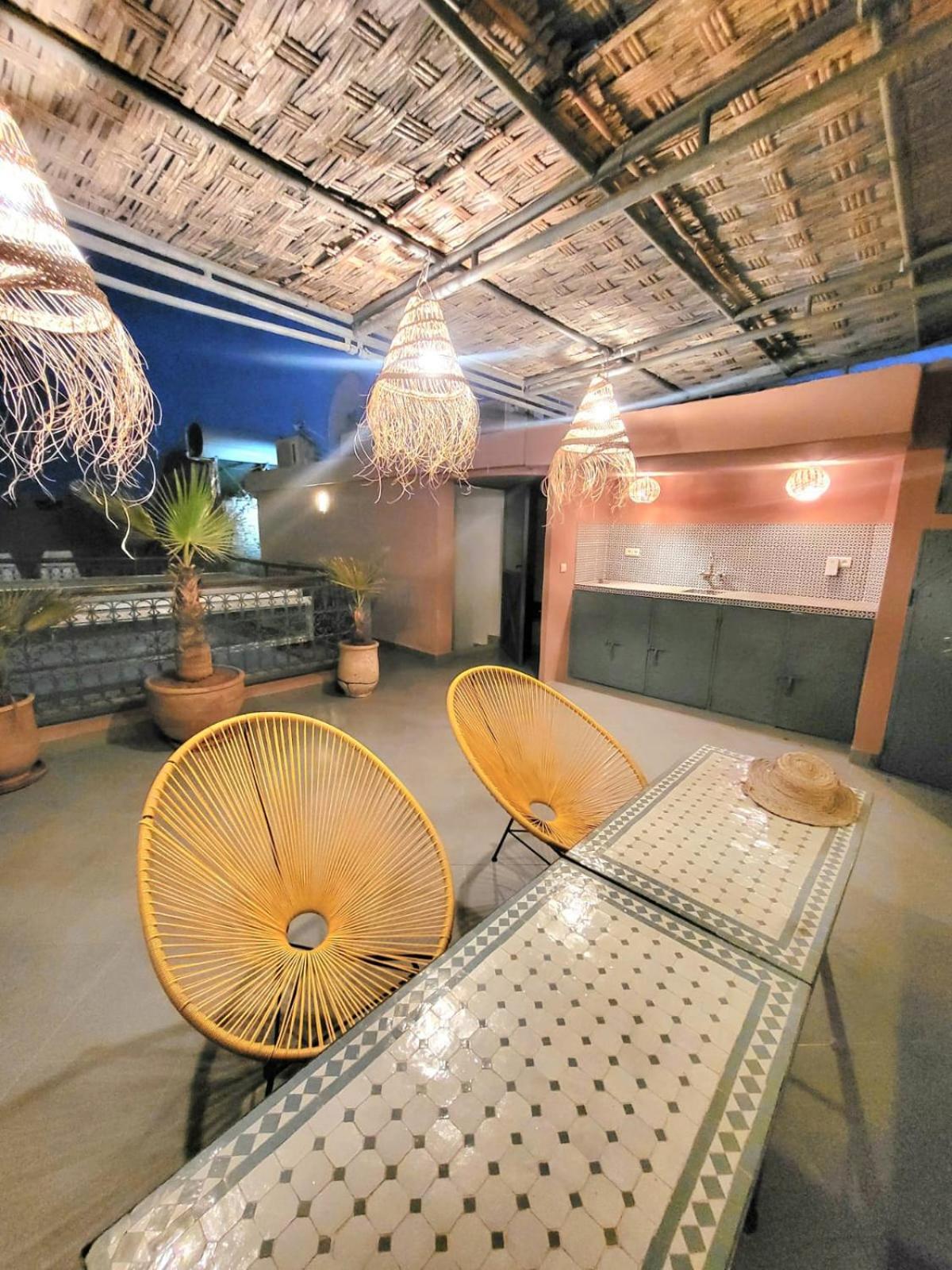 Riad Melilo Avec Piscine Chauffee Marrakesh Exterior foto