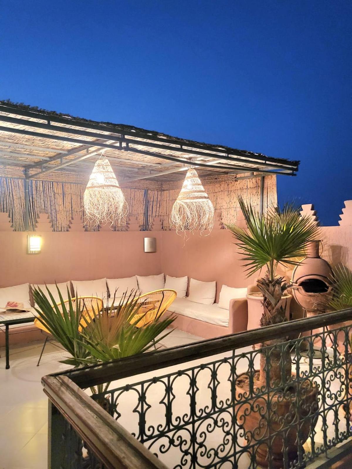 Riad Melilo Avec Piscine Chauffee Marrakesh Exterior foto