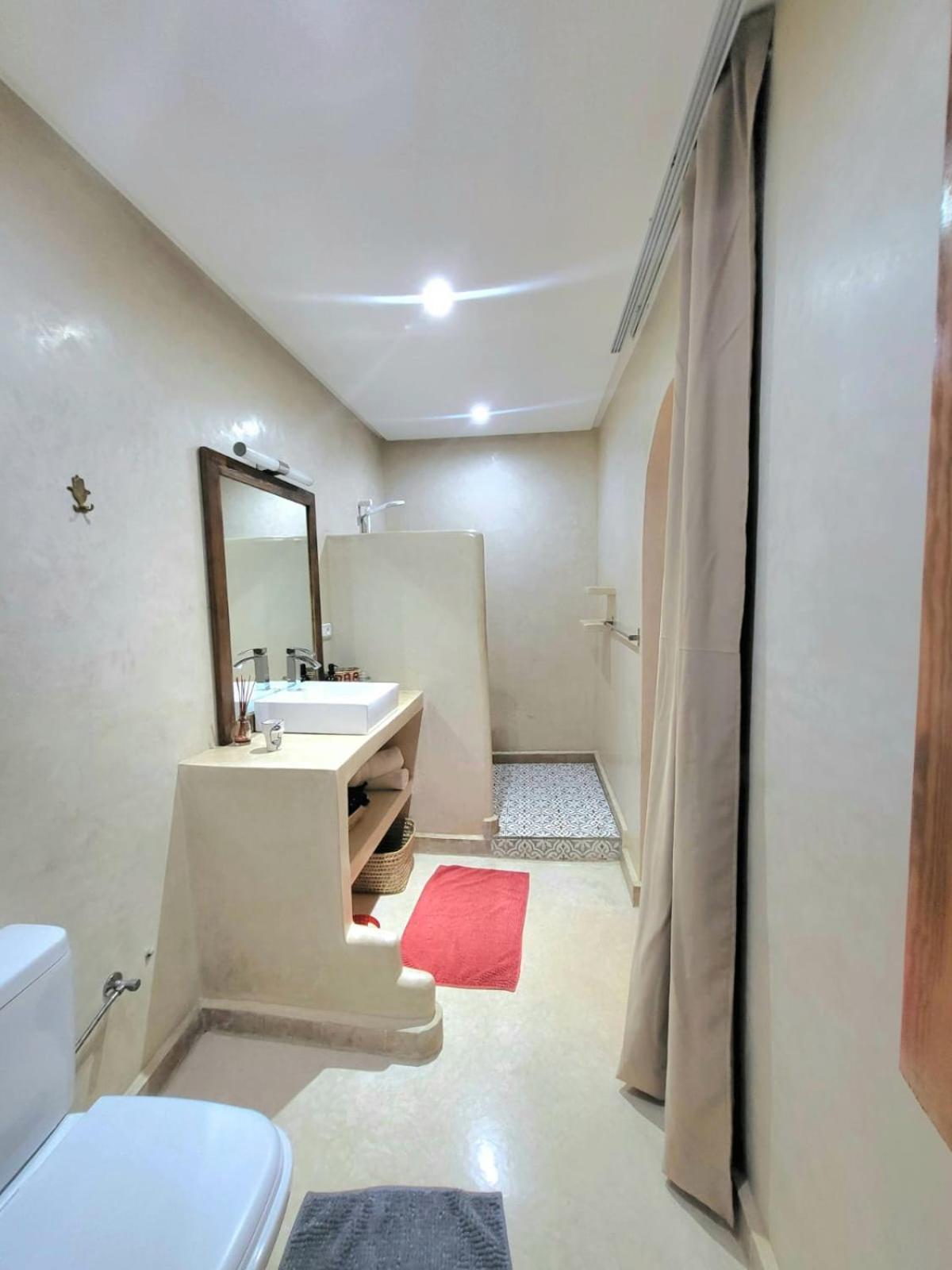 Riad Melilo Avec Piscine Chauffee Marrakesh Exterior foto
